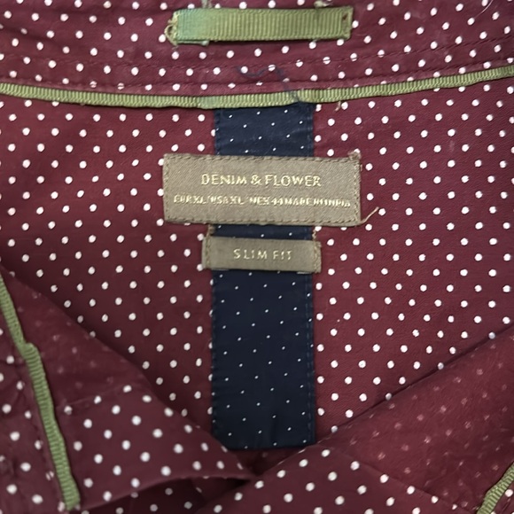 Button up - Picture 2 of 3